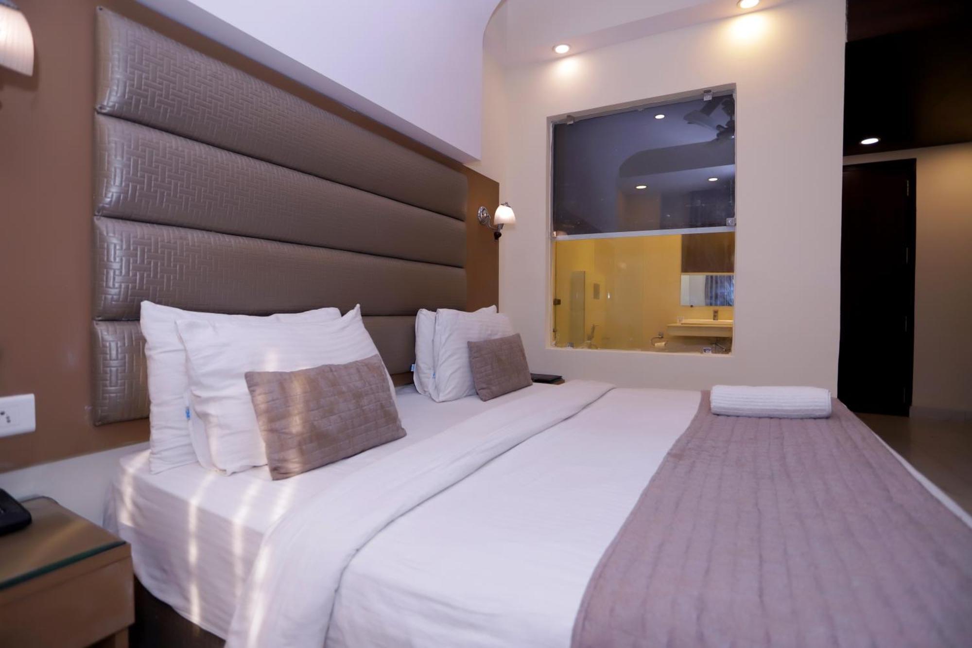 Hotel Pk Residency Noida Eksteriør bilde