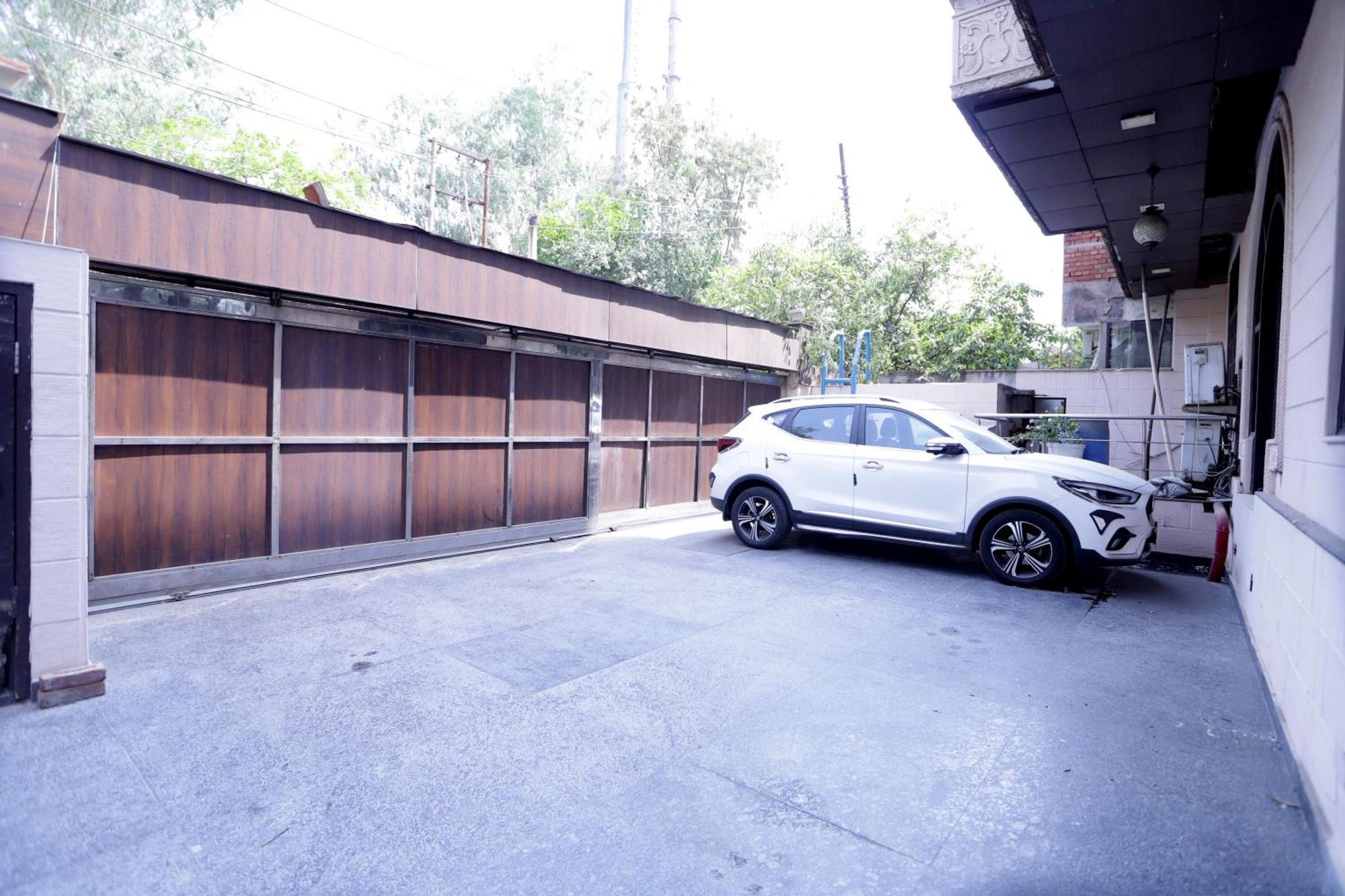 Hotel Pk Residency Noida Eksteriør bilde