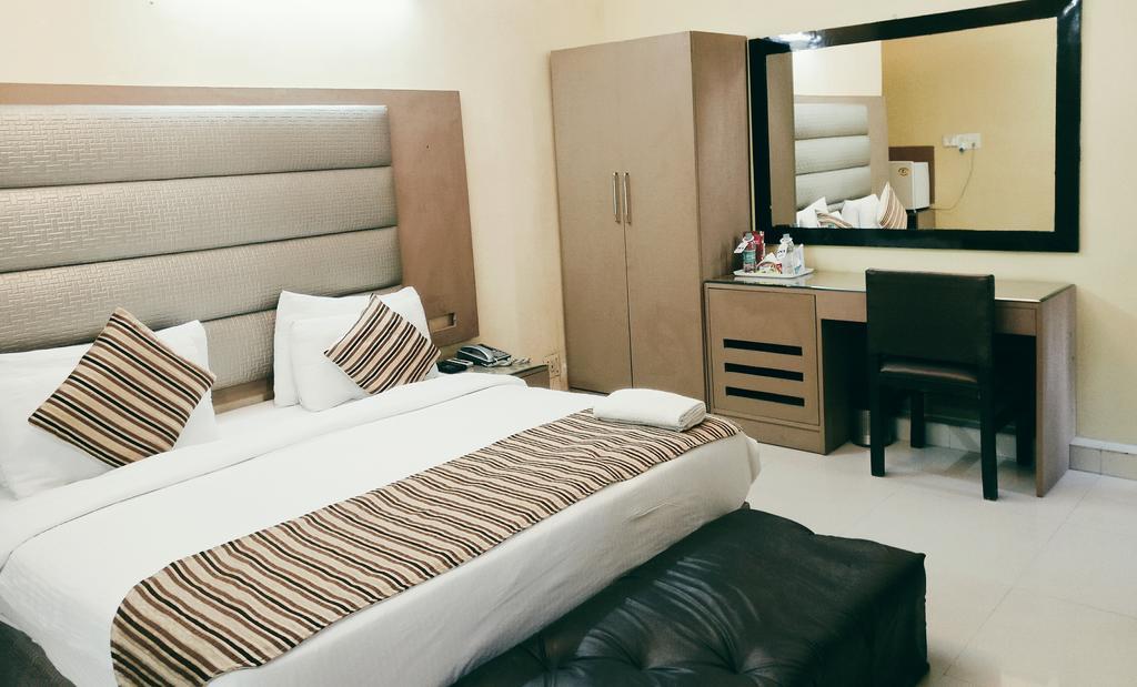 Hotel Pk Residency Noida Eksteriør bilde